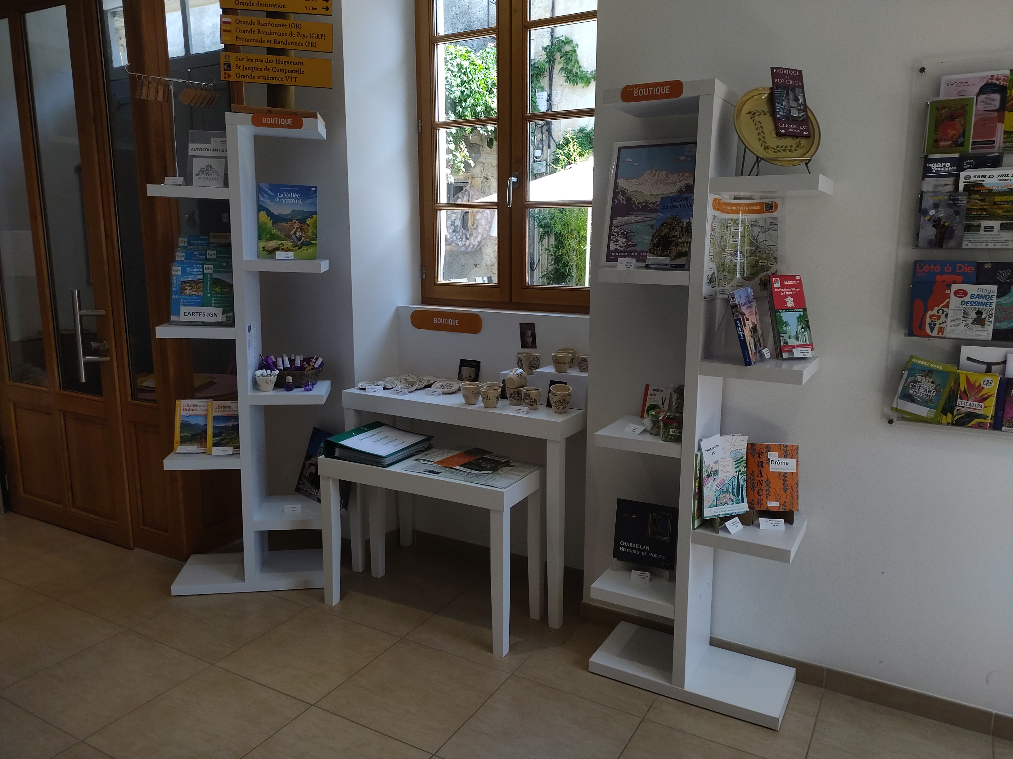 Office de Tourisme de la Vallée de la Drôme - Bureau d'informations touristiques de Mirmande_Mirmande