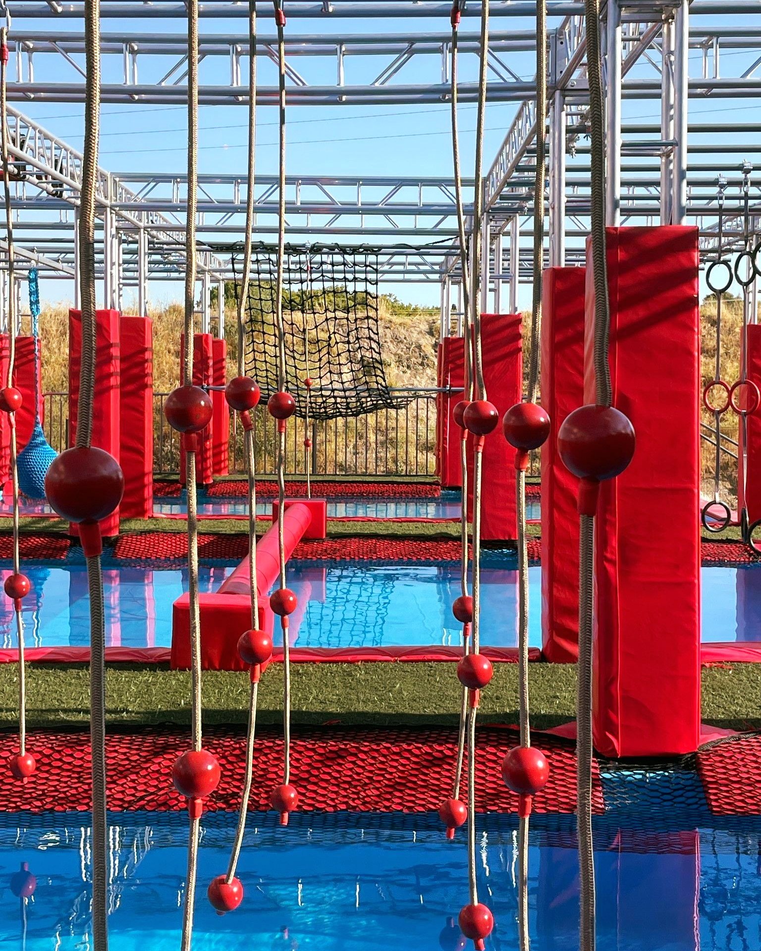 What if there was an American Ninja Warrior waterpark? - American