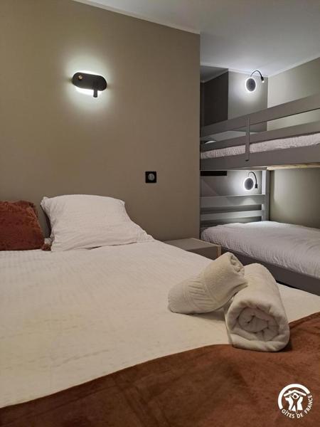 Le gîte du Tilleul de Bressolles - Le Bez - Gîtes de France Sud - chambre annexe