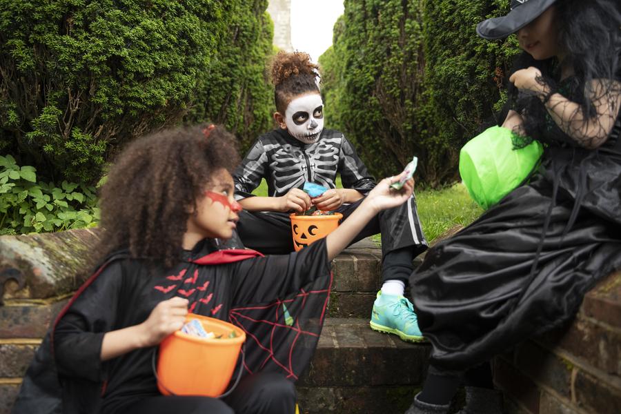 Halloween : chasse aux monstres et bal