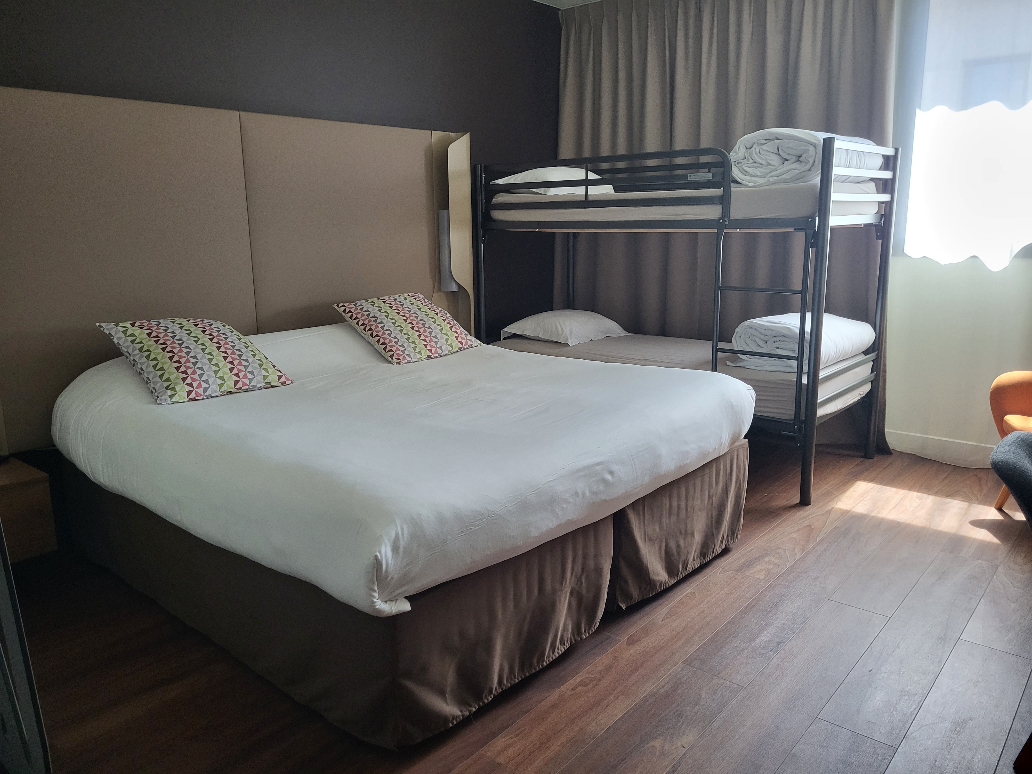 Hôtel Campanile Marseille Est - Aubagne - photo 3