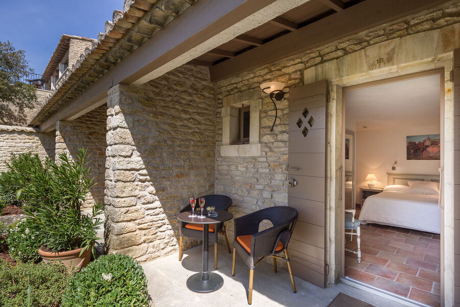 hotel-le-jas-de-gordes-chambre-jardin 04