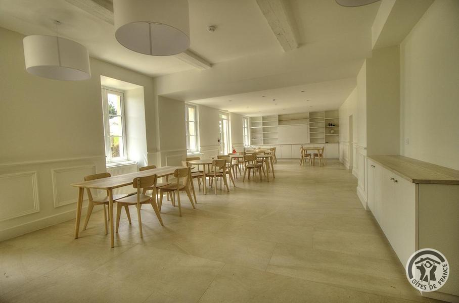 Grand Gîte avec piscine - 34 personnes et 11 chambres \
