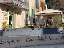 chatillonendiois-hoteldudauphiné-terrasse