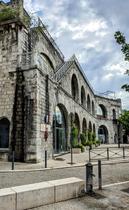 Comment simuler le fusion de deux trous noirs ?_Grenoble