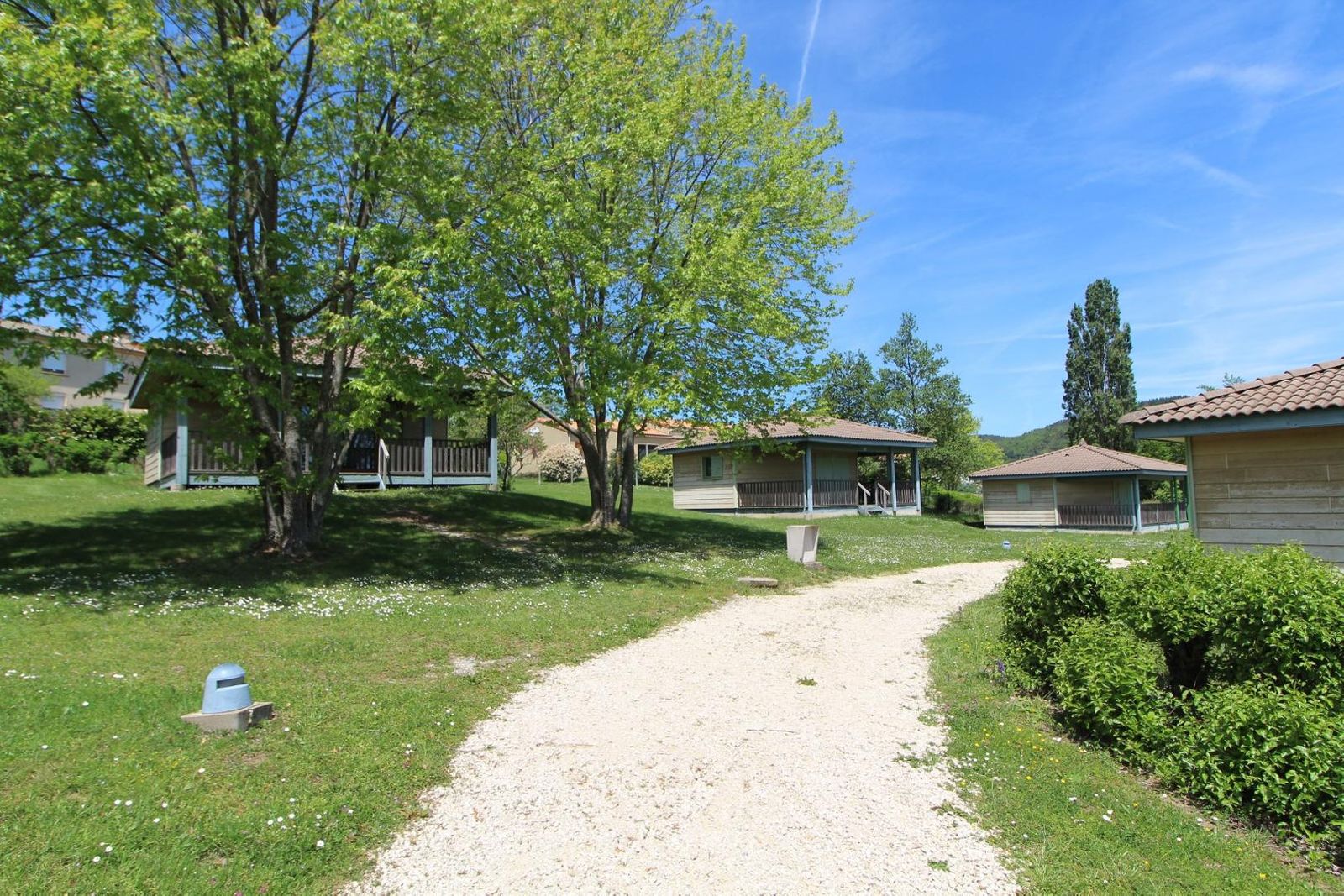 Gemeubileerde vakantiewoningen & gîtes : Gîte municipal du Lac aux Ramiers (n°31)