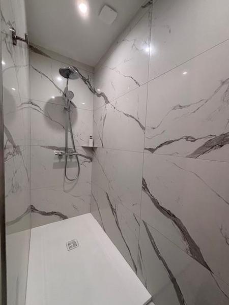 Salle d'eau maison d'hôtes à Chiroubles