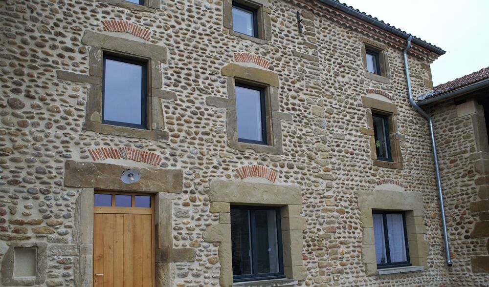 façade la maison de paul et margaux- chateauneuf de Galaure
