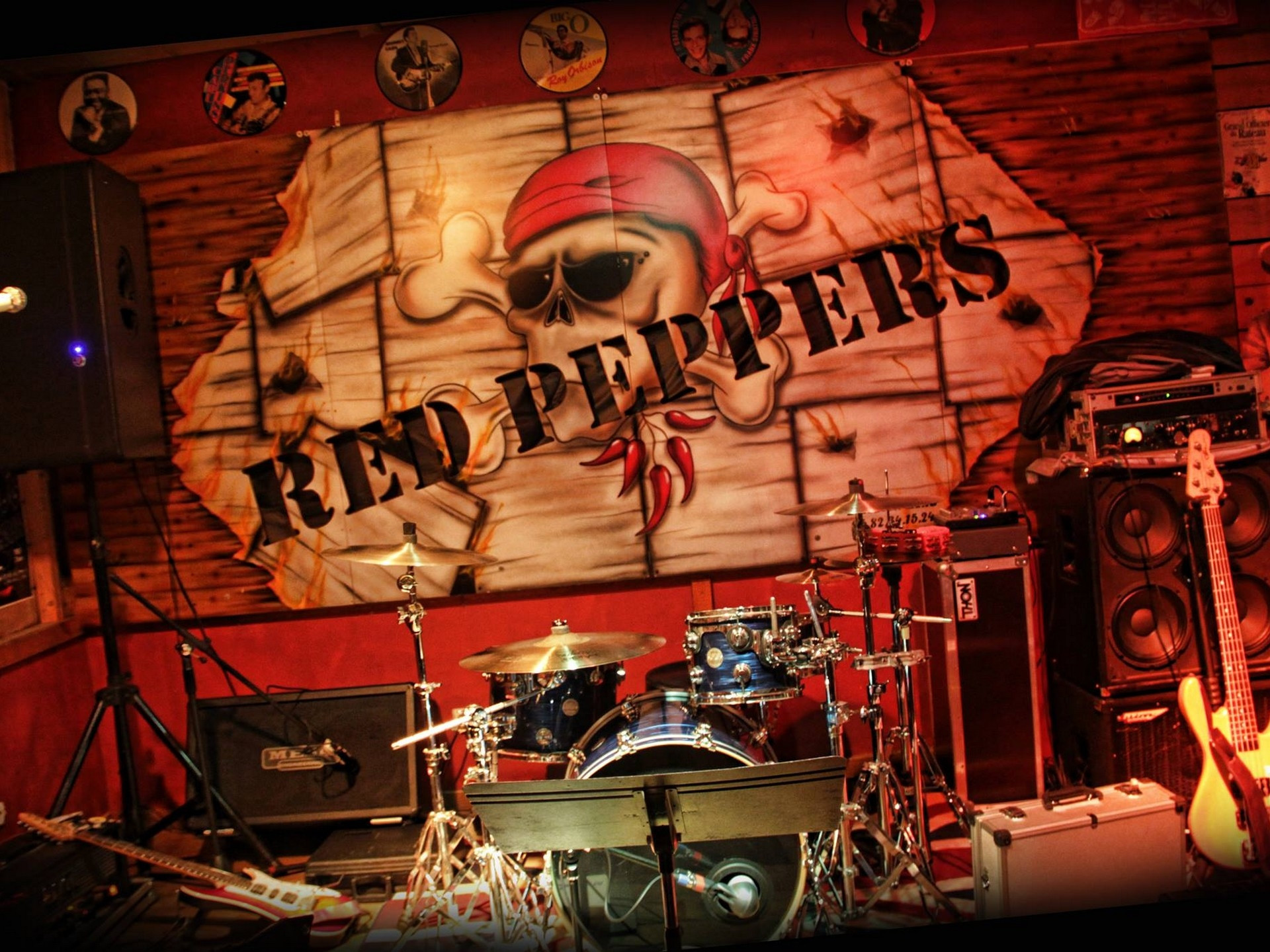 Red Peppers - photo 2