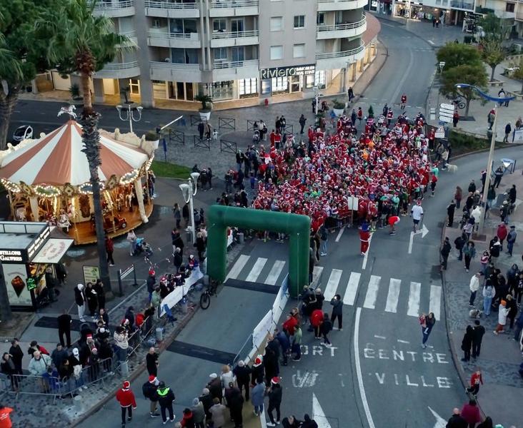 LA RONDE DES PERES NOEL_Cavalaire-sur-Mer