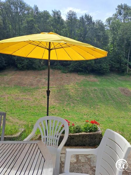 Le gîte du Tilleul de Bressolles - Le Bez - Gîtes de France Sud - terrasse