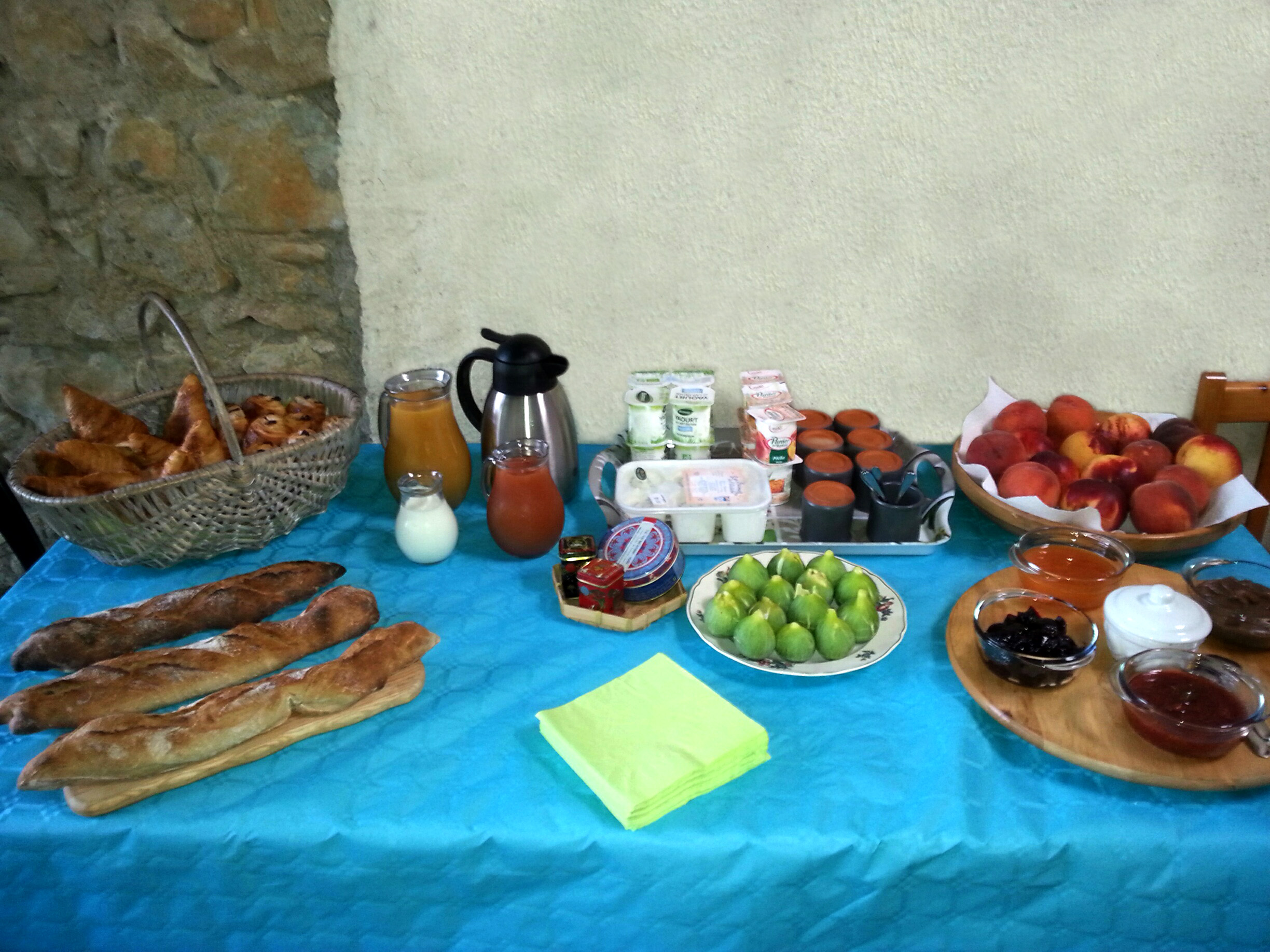 buffet petit déjeuner