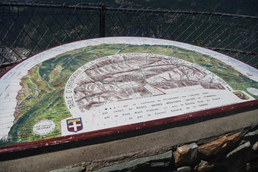 Table d'orientation à la Croix de Feissons - Feissons sur Salins