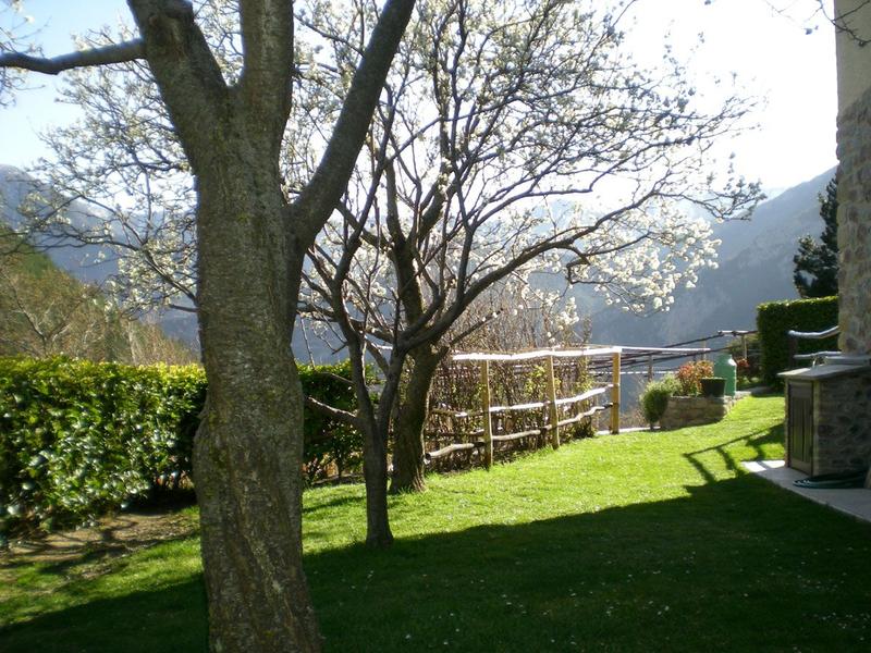 Gîte 4032-Jardin-Saint-Martin-Vésubie-Gîtes de France des Alpes-Maritimes