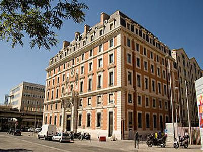 Les Docks de la Joliette