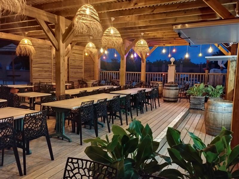 Terrasse couverte La Paillote