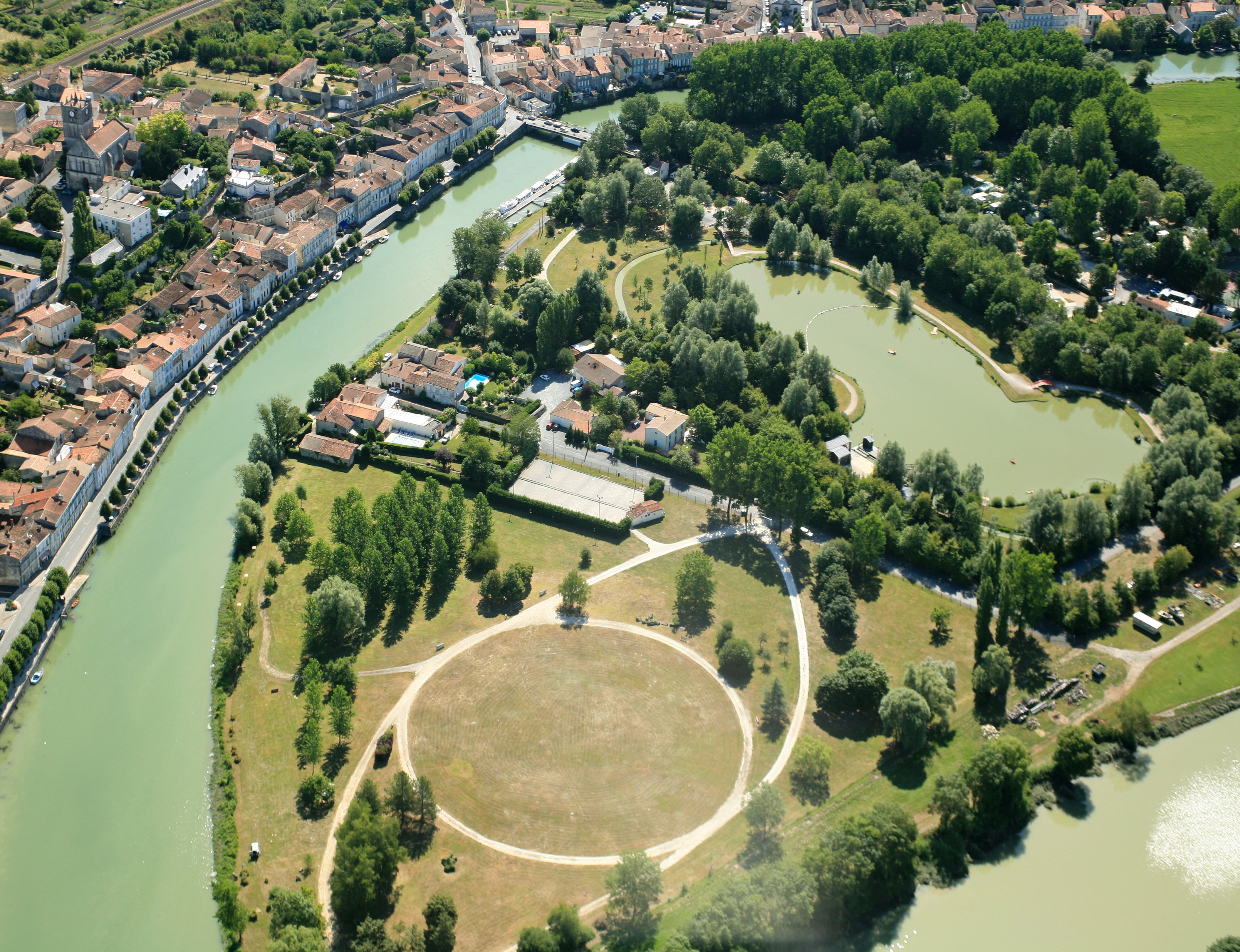 Base de Loisirs île de la Grenouillette