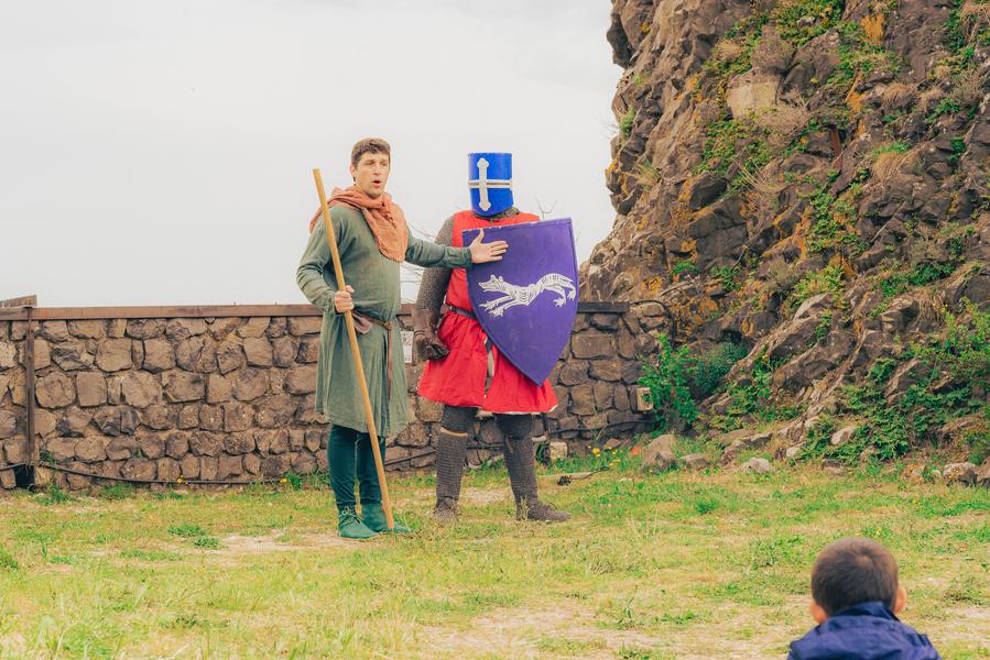 Combats médiévaux au château_Rochemaure