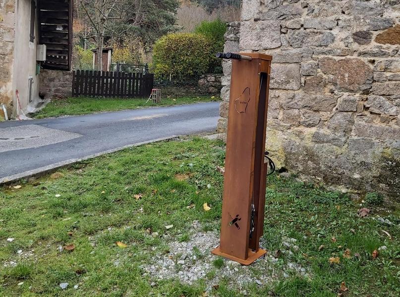 Borne de réparation vélo_Saint-Basile