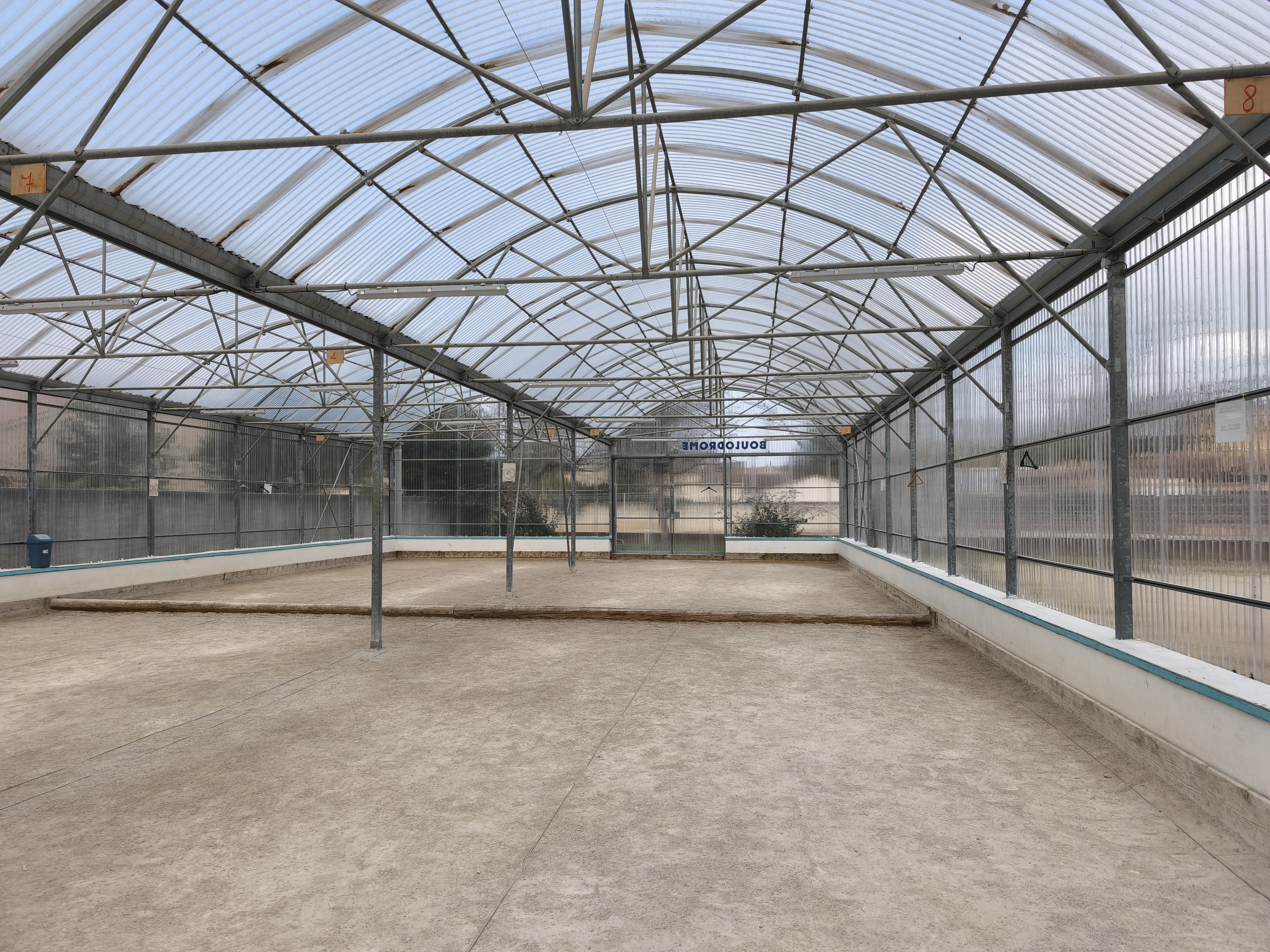 Boulodrome, Noves - photo 4