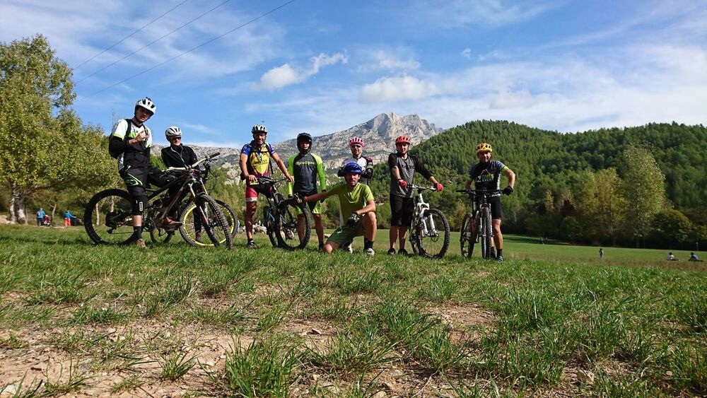 cycling around_17