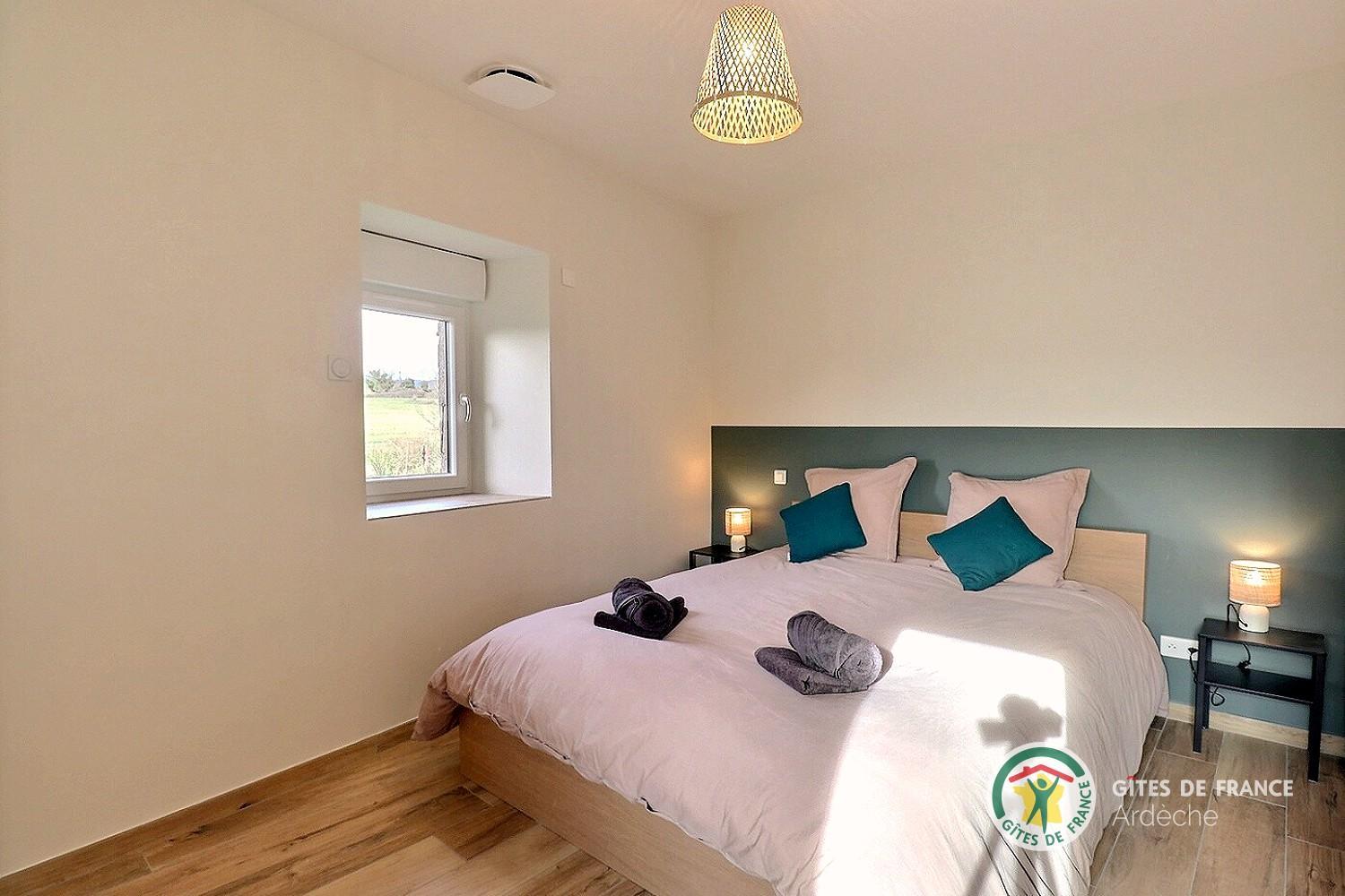 Chambre climatisée, avec lit en 160