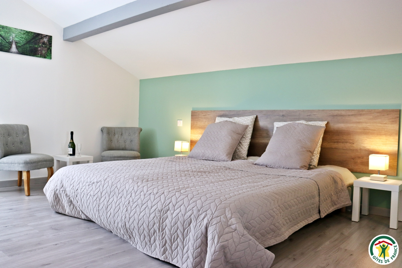 Chambre parentale, espace salle de bain et dressing