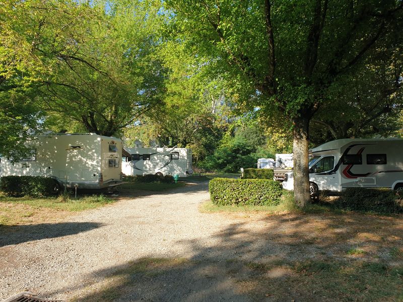 Aire CAMPING-CAR PARK de La Roche de Glun