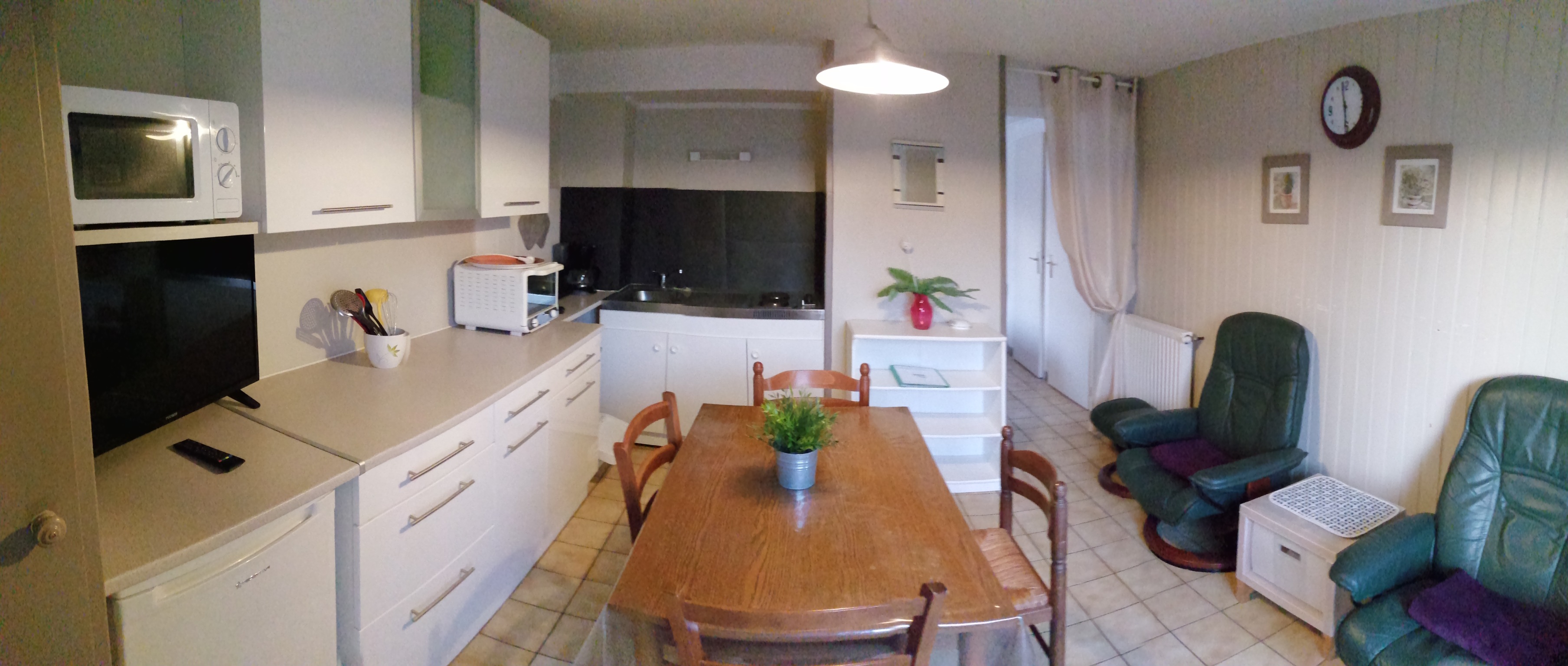 Cassagne Magali - SCI les plus près - N°6 - Les Pensées