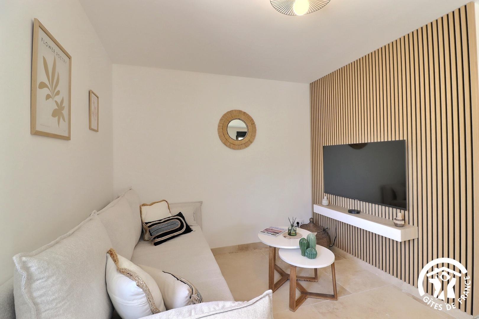 La Pomme de Pin, La Fare-les-Oliviers - photo 16