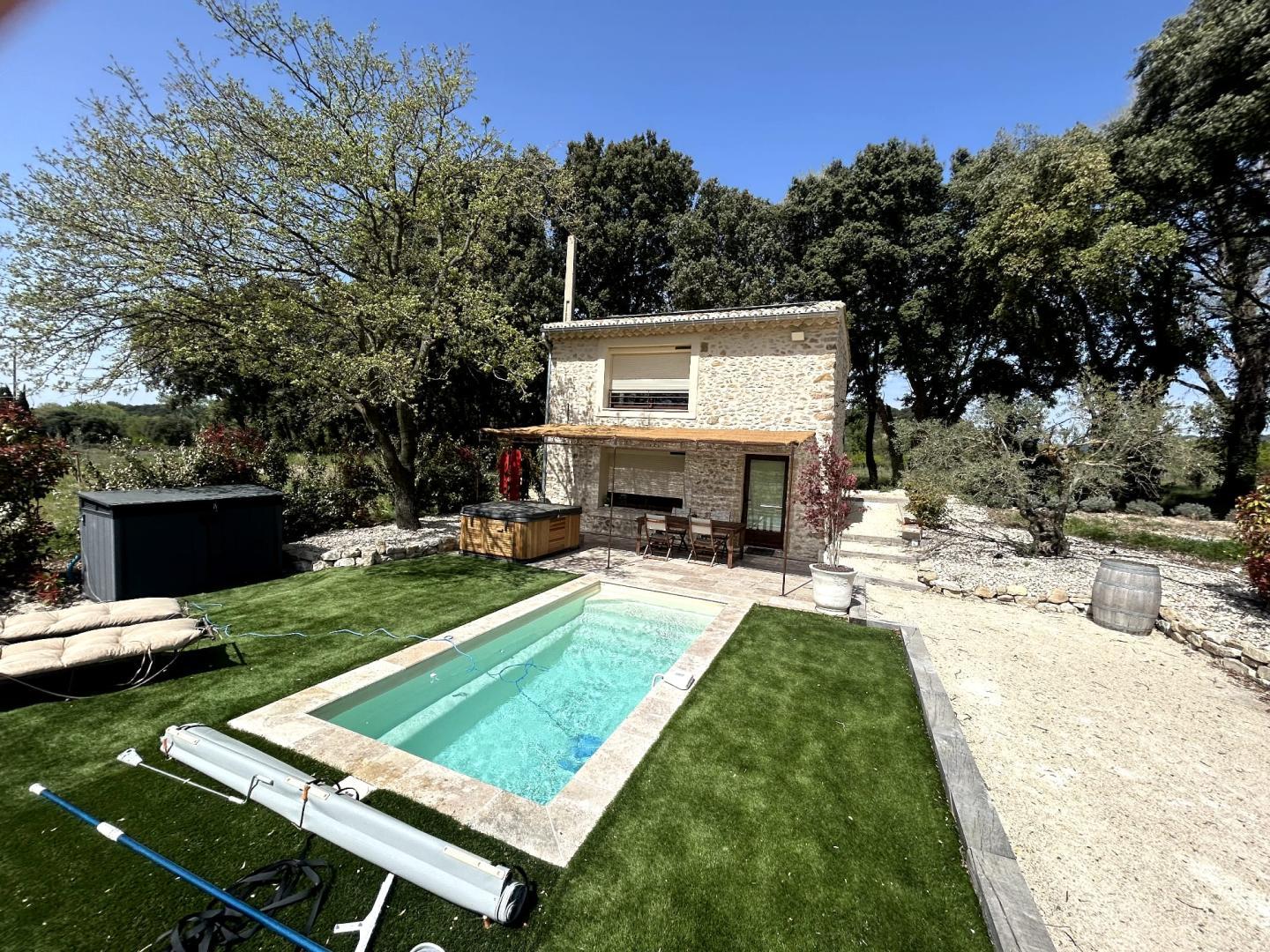 Saison 2026 : la terrasse est désormais équipée d'une pergola