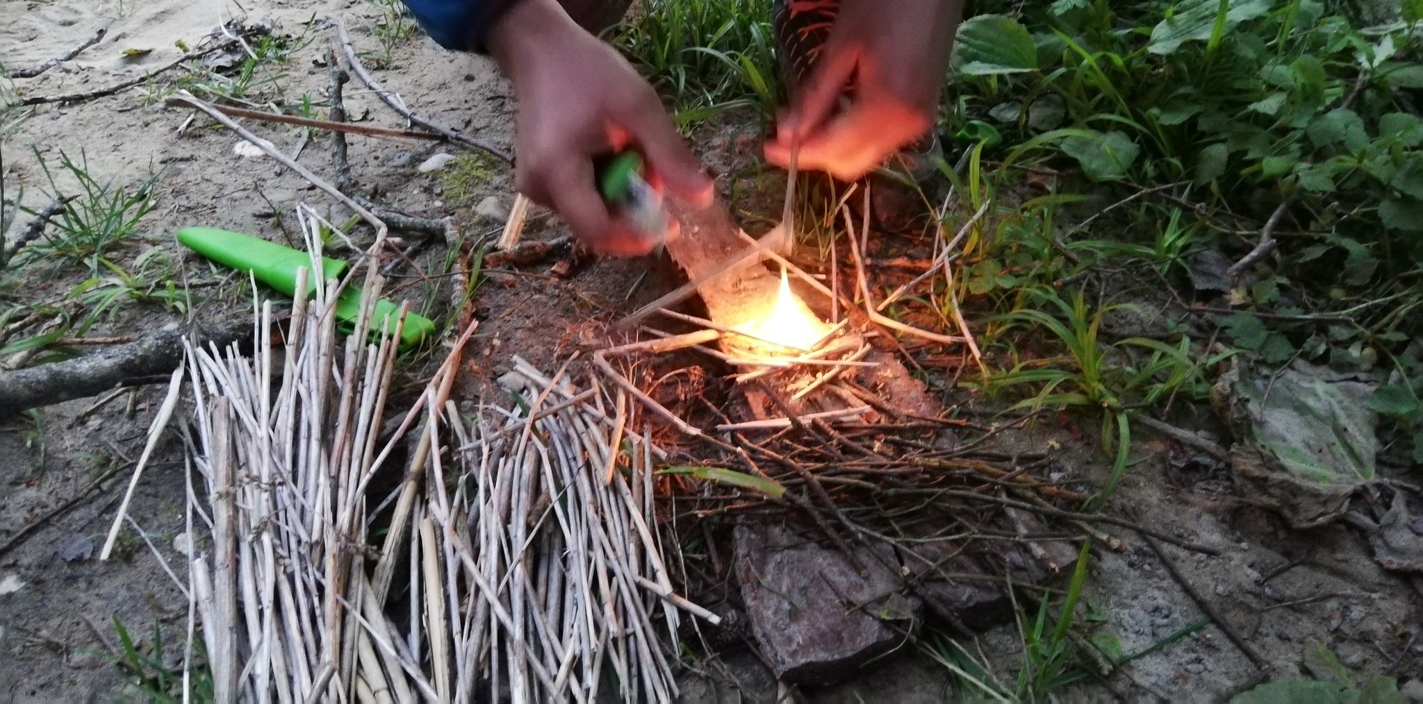 Stage de survivalisme  Auvergne-Rhône-Alpes Tourisme