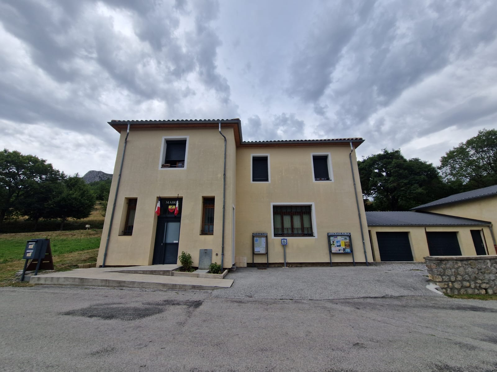 Mairie de Blieux