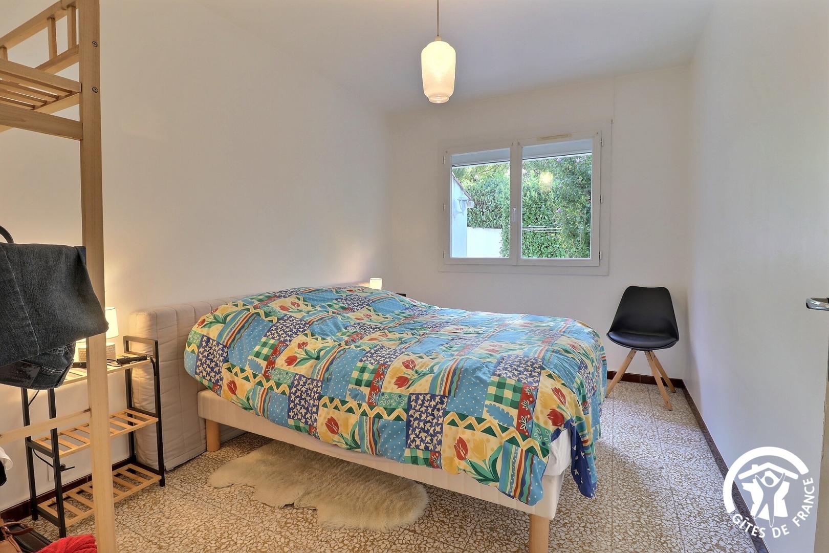 Iris, Bouc-Bel-Air - photo 6