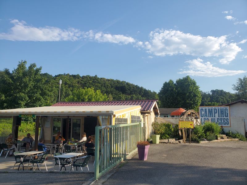 Bar, snack sur place ou a emporter restaurant à proximité