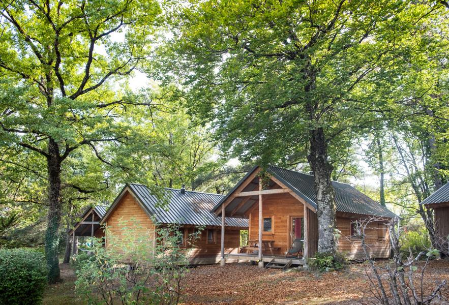 Les Chalets Huttopia des Monts Jura_Divonne-les-Bains