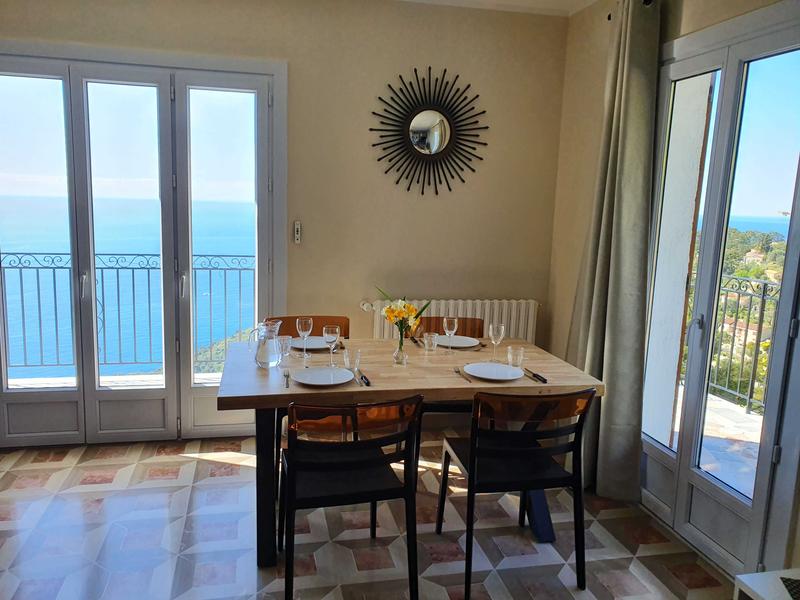 Gîte Villa Bel Horizon-Coin repas-Eze-Gîtes de France des Alpes-Maritimes