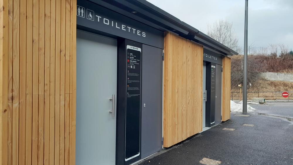 toilettes parking grepon