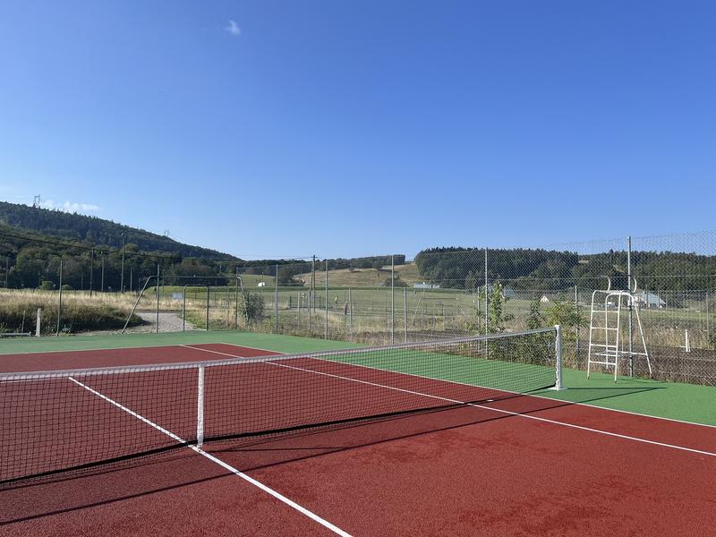 Court de tennis aux Plans d'Hotonnes_Haut Valromey