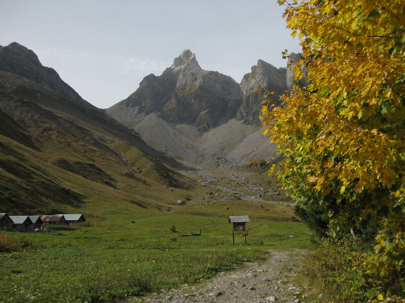 Sentier pédestre : Doran par le sentier du Gypaète