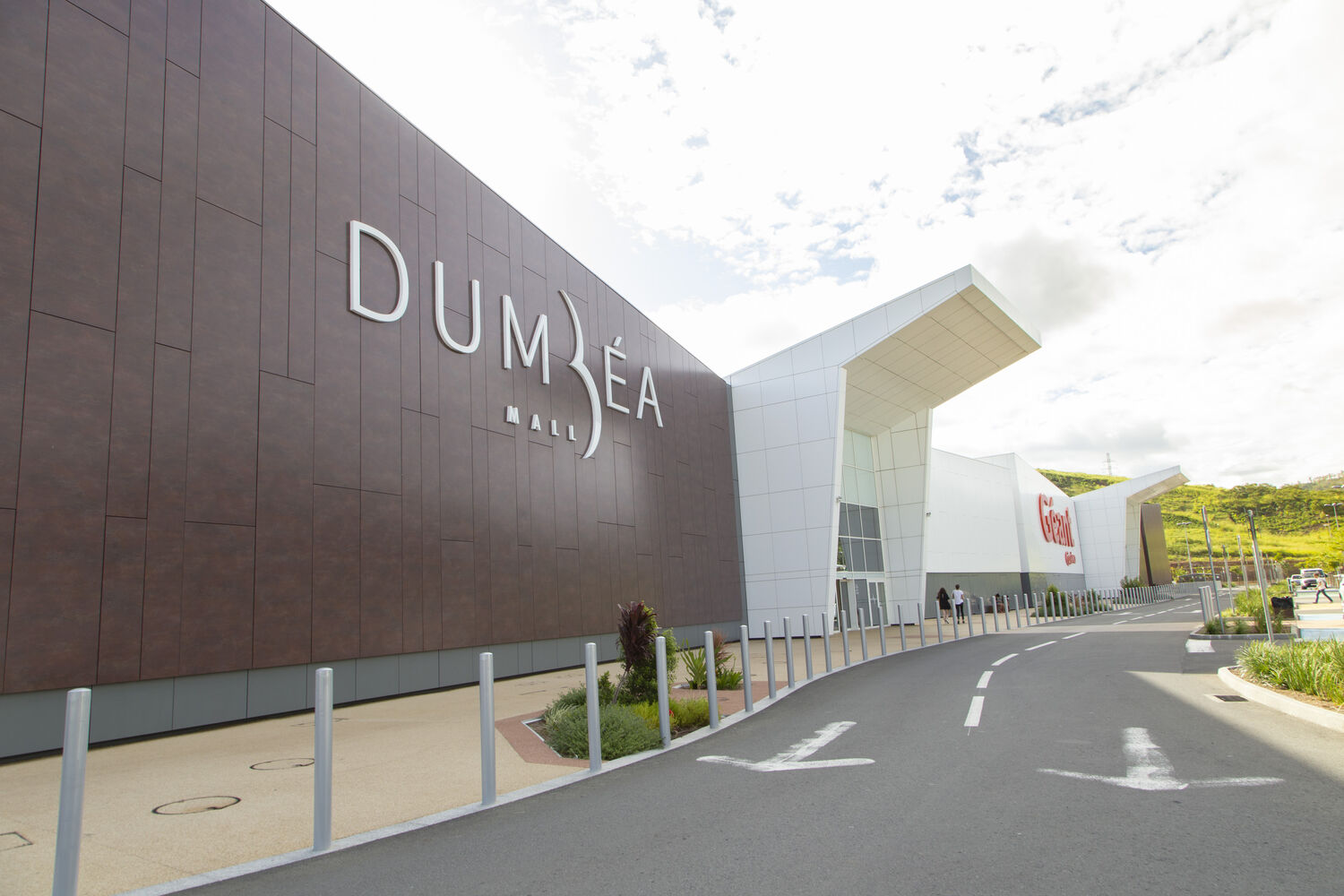 Dumbéa Mall - ‼️RAPPEL‼️ 📣 Ce samedi 14 octobre, participez au défi FOOT  GAMING dans votre Dumbéa Mall ! ⚽ ⚠️le défi est entièrement gratuit, rapide  et ouvert à toutes et tous !