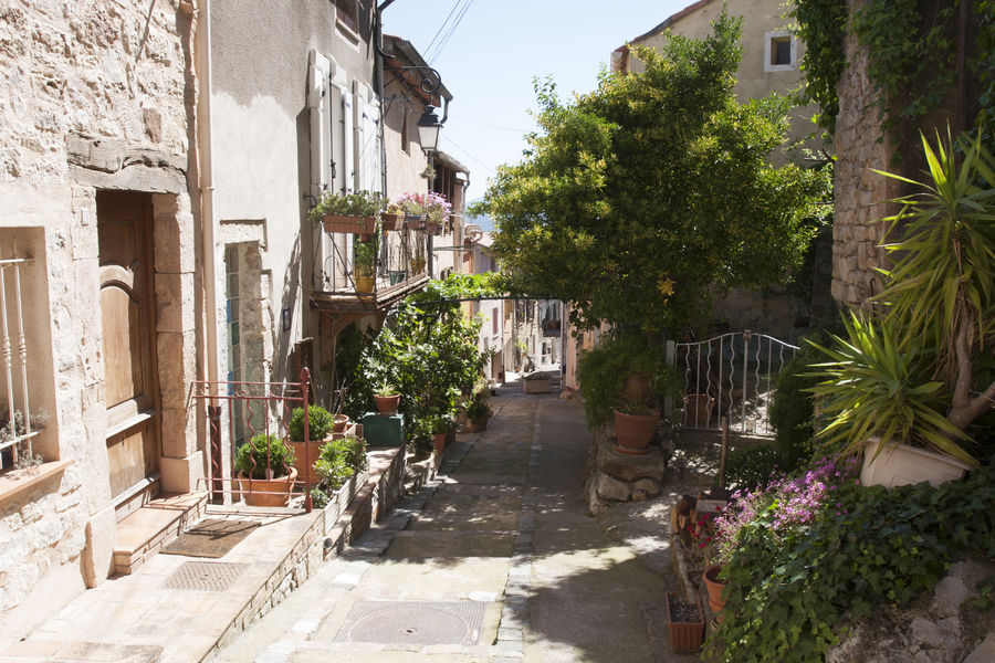 Visite du village médiéval de Cuers