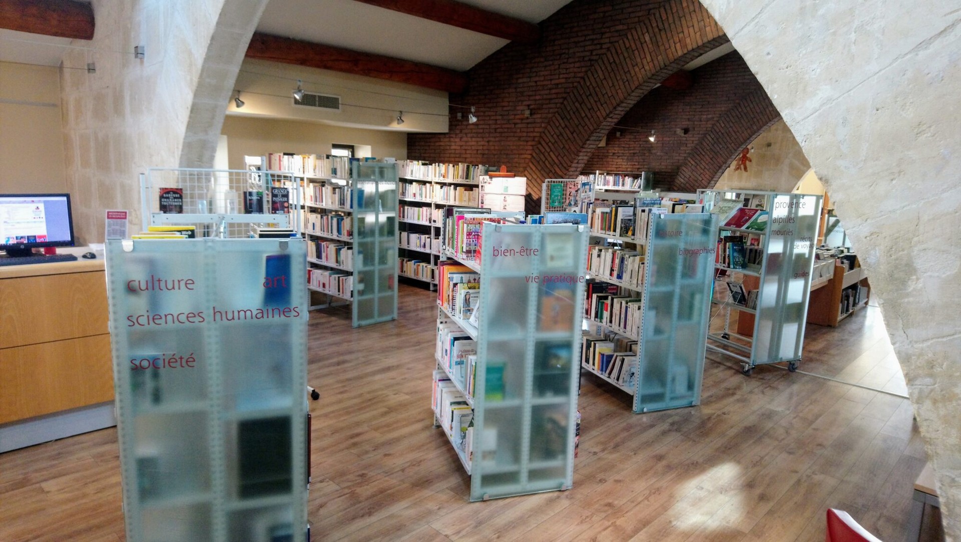 Médiathèque La Regalido, Mouriès - photo 3