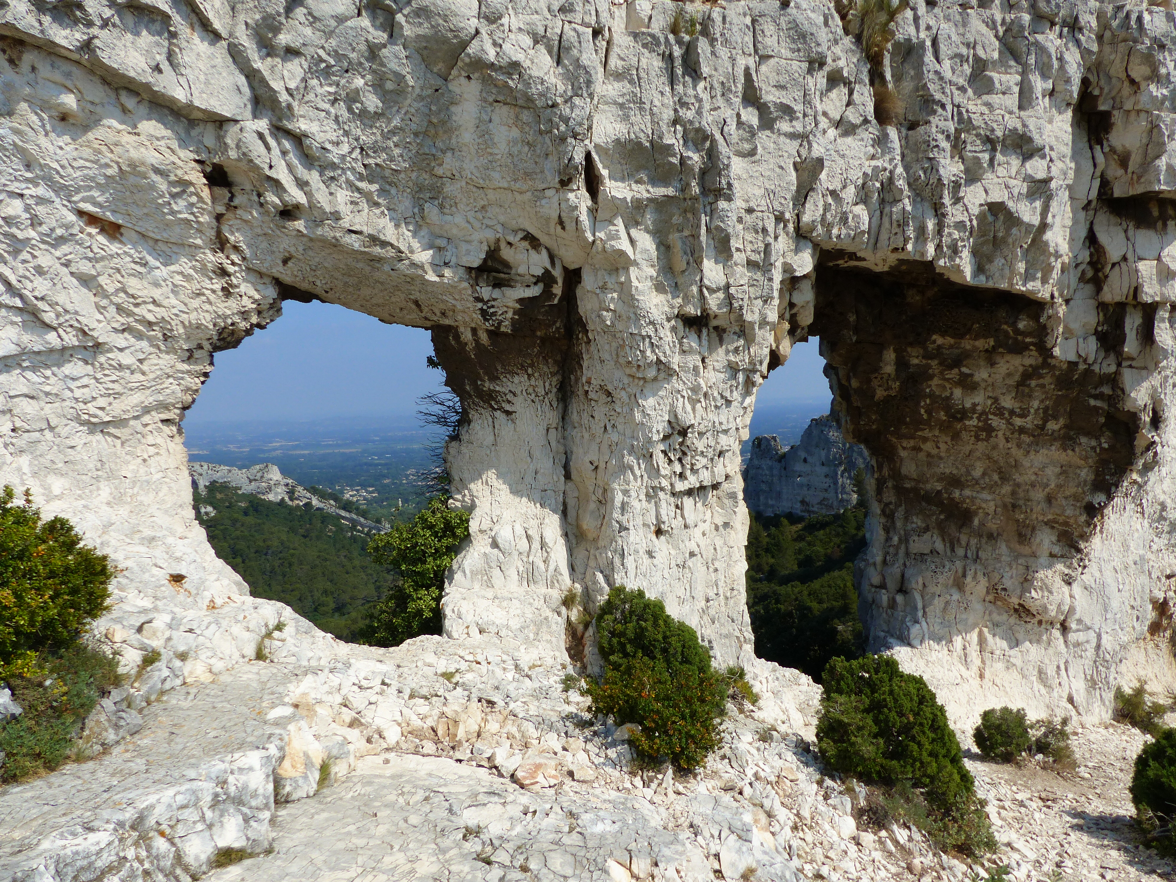 Le rocher des deux trous - photo 2