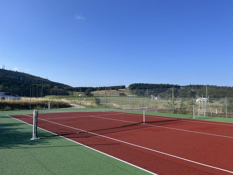 Court de tennis aux Plans d'Hotonnes_Haut Valromey