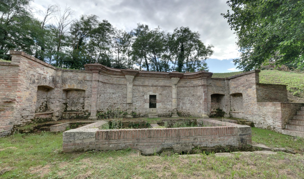 La fontaine de l'Abbaye de Belleperche