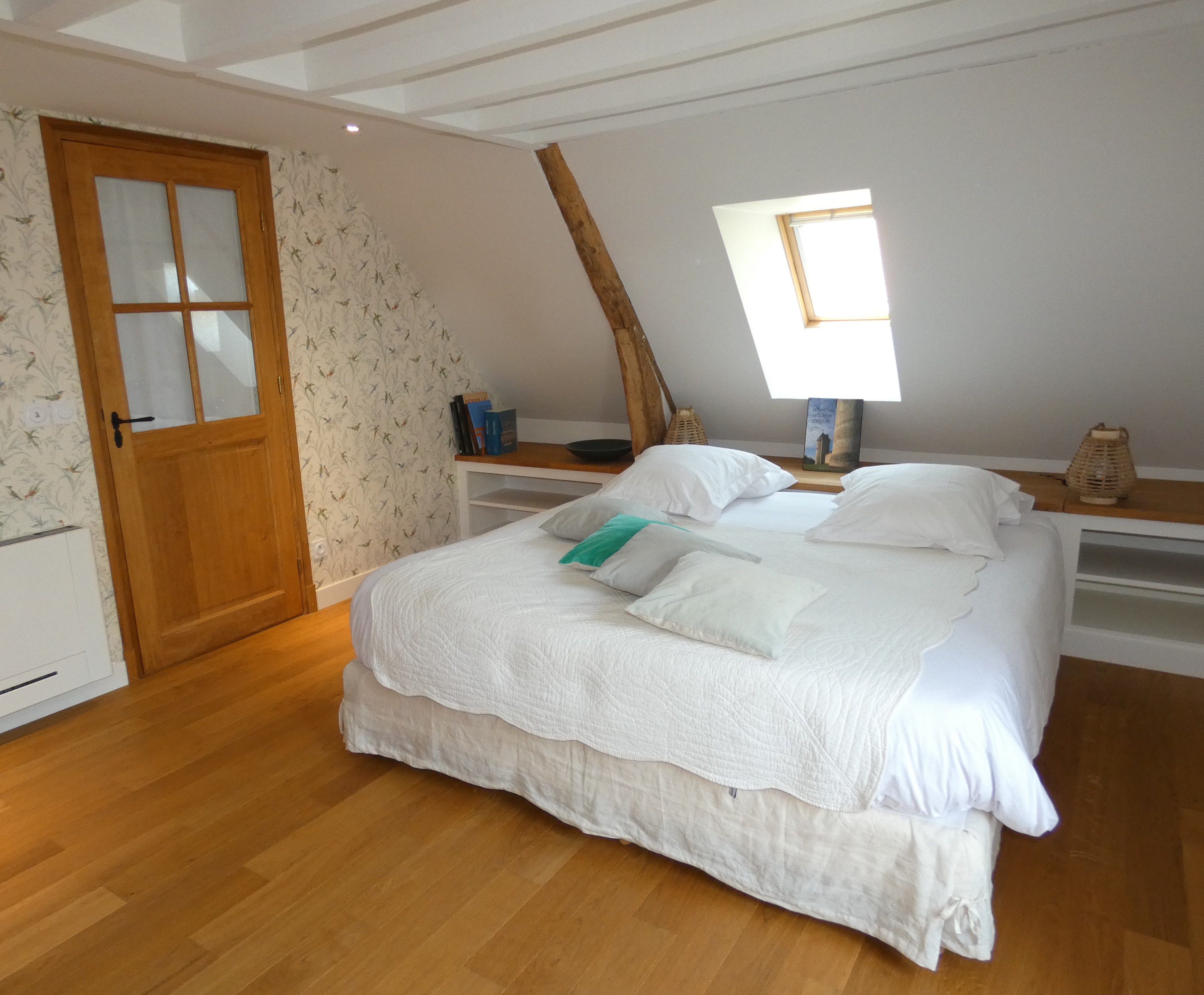 Chambre L'oiseau Mouche: lit King Size