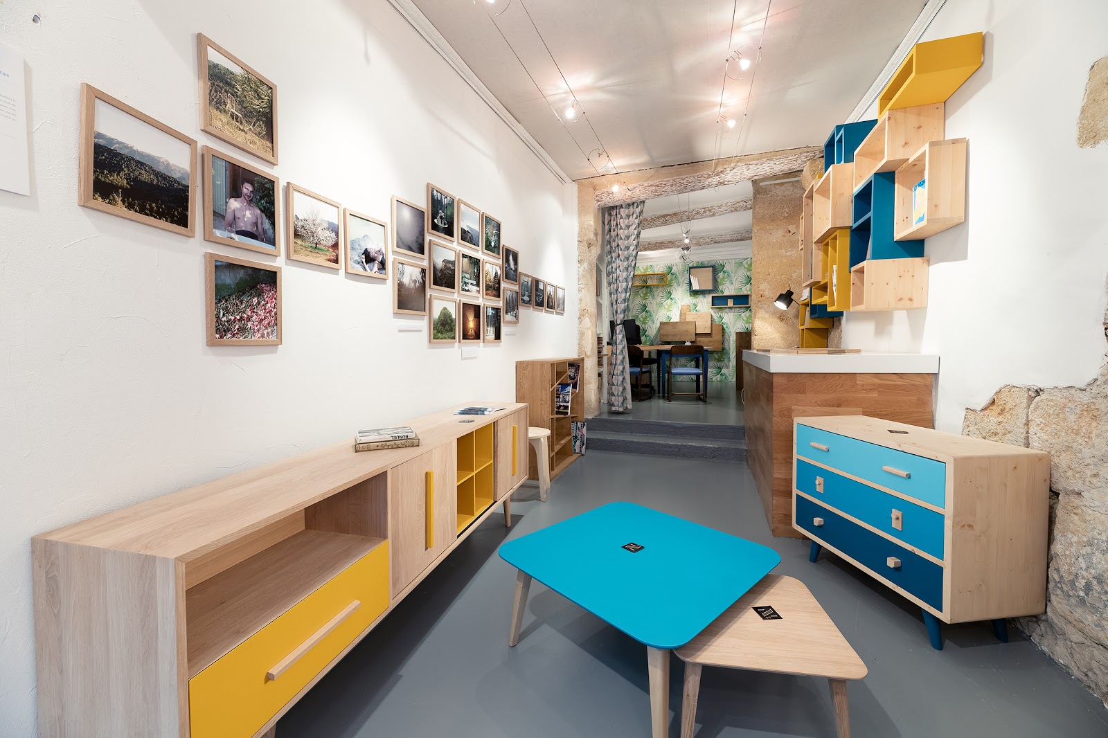 N2 - Créateurs de meubles sur mesure