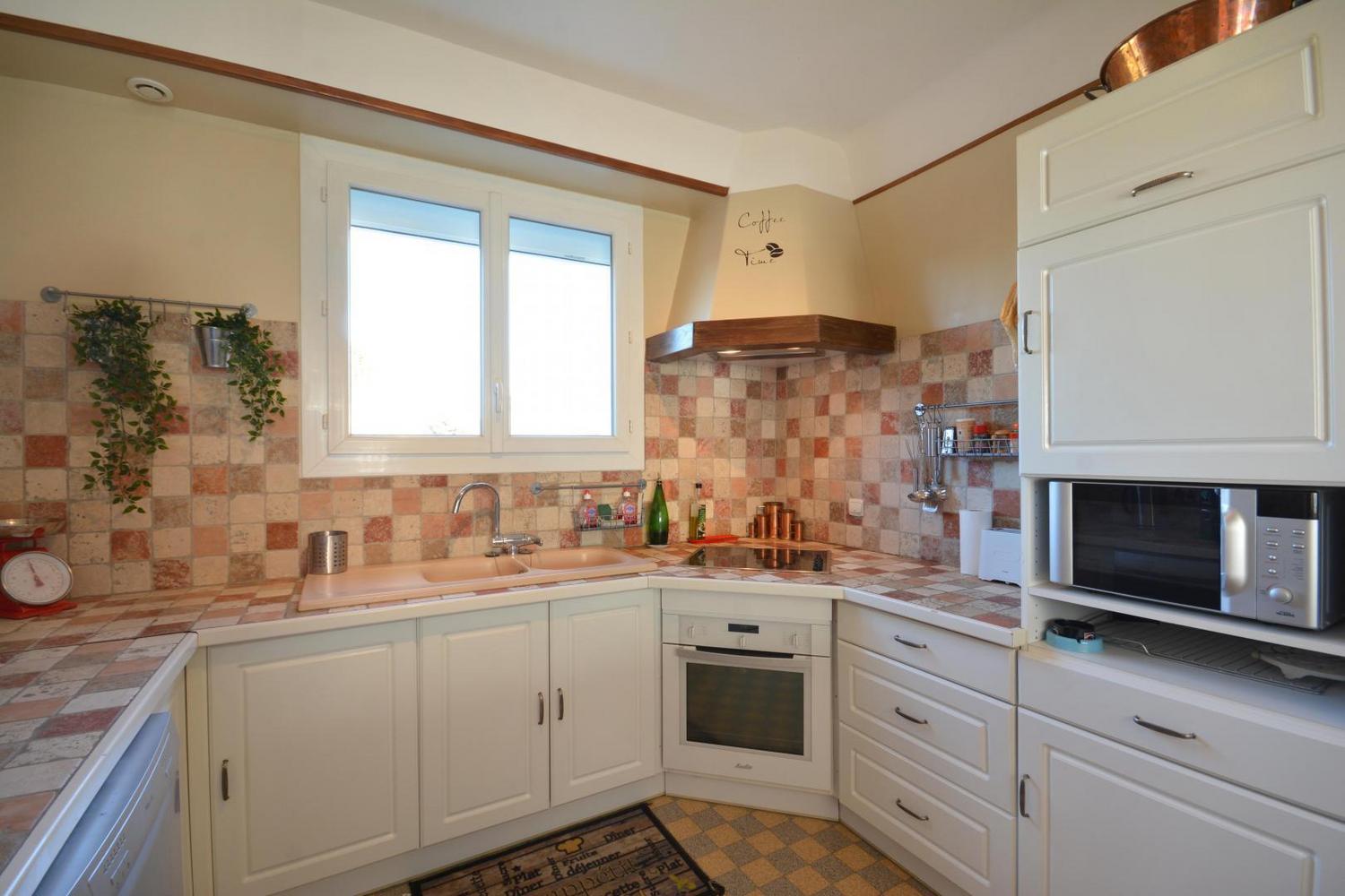 Villa Liliane, Grans - photo 33