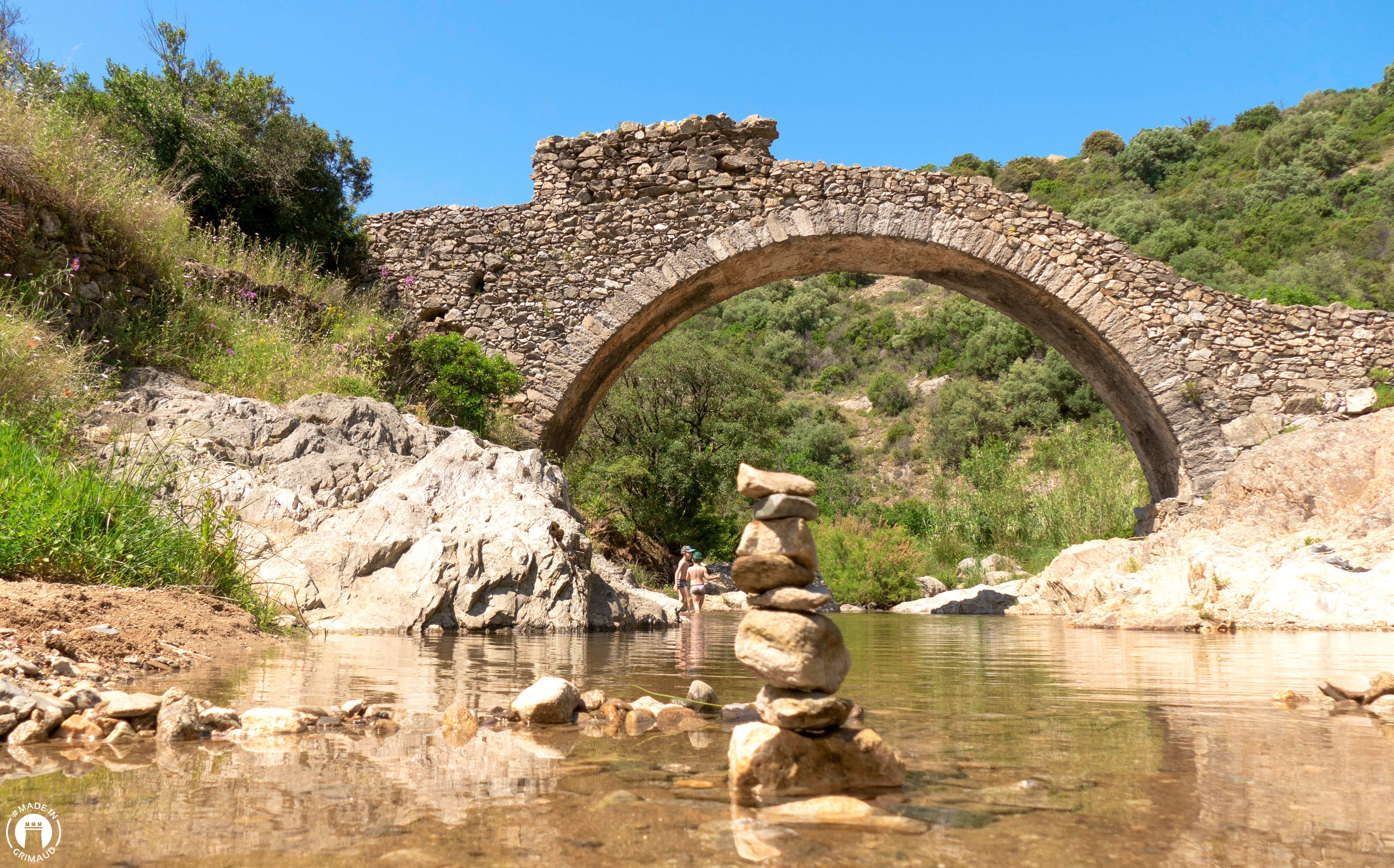 Pont des Fées à Grimaud